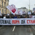 KRAGUJEVAC MORA DA STANE: U znak podrške GENERALNOM ŠTRAJKU protest studenata i građana (FOTO)