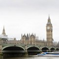 Mediji: London želi sam da donosi odluke povodom primene nuklearnog oružja protiv Rusije