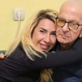 "Izguraćemo sve, tata volim te...": Jovana Jeremić se ne odvaja od oca, rasplakala Srbiju slikom iz rodne kuće