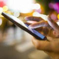 Kontra svima: Ova zemlja promoviše telefone i AI u školama