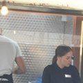Наташа Родић продаје бургере: Сестра Богдане Ражнатовић објавила селфи са посла, па открила како људи реагују када је…