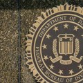 FBI istražuje sumnjivu osmatračnicu sa pogledom na Trampa dok izlazi iz predsedničkog aviona