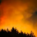 Plamti nebo iznad Deliblatske peščare, vatra ne posustaje: Od 4 aktivna požara, onaj u Šumarku je najveći
