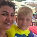 (Foto) Mali Željko grli majku na plaži u Crnoj Gori: Marija Kulić podelila fotografiju Miljane sa sinom, jedan detalj svi…
