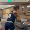 Nikola Jokić gađao maskotu! Posle odmora u Somboru i Srbiji, iznervirali ga čim je stigao u Ameriku