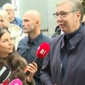 Vučić stigao u Kovilovo: Razgovara sa građanima i obilazi štandove na "Zboru Krajišnika"