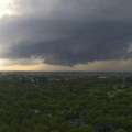 Superćelijska oluja pogodila italiju! Tornado pustošio sve redom, građani u panici fotografisali dramatične prizore