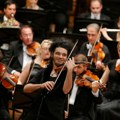 Nemanja radulović deseti put s filharmonijom: Betovenov Koncert za violinu i orkestar na Kolarcu