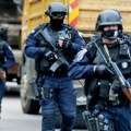 Kosovska policija ušla u dvorište opštine Istok! Naoružani do zuba zatvorili i Dom zdravlja u Osojanu