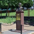 Spomenik heroju, vodniku Dejanu Mitiću za pokolenja i nezaborav