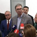 Vučić tvrdi da nije došao u Niš da bi zamaskirao konstitutivnu sednicu opštine Medijana