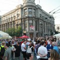 Pobunjeni univerzitet nastavlja protest ispred Vlade Srbije i blokadu ulice Kneza Miloša
