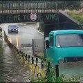 Veliko nevreme pogodilo Kraljevo, potopljeni automobili u pojedinim delovima grada