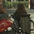 Roditelji dece sa invaliditetom traže rešenje od Subotice, a ne od Dragane Mirković: Čekajući novac za uslugu "Predah"
