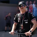 Vozač Formule 1 krenuo na VN Singapura - biciklom! VIDEO