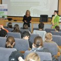 USAID i Opština Zvezdara sa učenicima osmog razreda o energetskoj efikasnosti