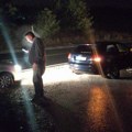 Drama na putu ka Zlatiboru: 6 automobila naletelo na ogromnu rupu, svima uništene gume na vozilima