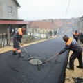 Asfaltirana Ulica Strahinje Bobića u Bresnici: Evo gde se seli mehanizacija JKP “Šumadija” (FOTO)