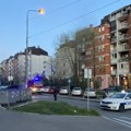 Gori stan na Bežanijskoj kosi: Veliki dim se nadvio nad soliterom, vatrogasci stigli na lice mesta (video)