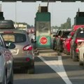 Gužve zbog praznika: Pojačan saobraćaj na autoputevima koji vode iz pravca Mađarske i Hrvatske, moguće zadržavanje na…