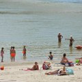 Štrand spreman za novo leto Na plaži nov pesak, sezonska karta ukupno 1.900 dinara, dnevna 70