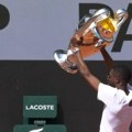 Kakva scena pred Novakov meč! Na teren iznet trofej Lige šampiona, Dembele izazvao delirijum
