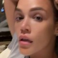 “Treba mi pomoć…” Marija Mikić u panici, očajna se oglasila iz hotela: Doživela katastrofu