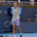 Senzacija 136. tenisera sveta! Nekada je plakao i predavao mečeve, sada je "okrenuo" 4. na ATP listi