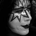 Umro Ejs Frejli iz grupe Kiss: Strašan kraj legende, imao krvarenje na mozgu, porodica donela najtežu odluku