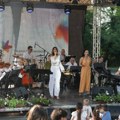 Završen RTV Piknik „ponesi ćebe“: Više stotina građana uživalo u muzici i druženju