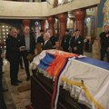Opozicija različito o Mladiću: Jedni na sahrani, drugi smatraju da su počasti sramota