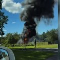 Srušio se američki F-16: Gusti dim kulja u nebo, naređena hitna evakuacija (video)