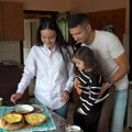 „Objasnili su mi zašto ćerke zovete `sine`: Ljubav Meksikanke i Srbina (VIDEO)