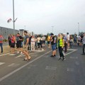 Učesnici protesta blokirali put prema Beogradu, kod fabrike guma „Linglong“