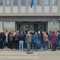 Advokati podržali napadnutog kolegu iz Leskovca: Glineni golubovi kao poslednji stub odbrane pravosudnog sistema Srbije