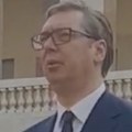 Predsednik Vučić peva himnu u srcu Pariza (video)