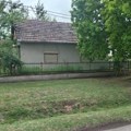 Ovakva kuća sa ogromnim dvorištem se ne nudi svaki dan: Nalazi se tik uz poznato jezero, a cena smešna