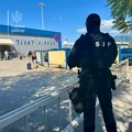Специјалци са дугим цевима заузели аеродром: Опсадно стање у Црној Гори, познато и зашто (Фото)