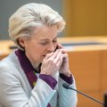 Gde su nestali SMS-ovi; Zašto se poruke Ursule fon der Lajen automatski brišu?
