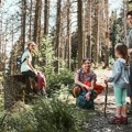 U Staroj Pazovi veliki broj građana na "danu pešačenja" Promocija šetnje i zdravog načina života; Šetalo se i u Starim…