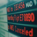Stotine letova otkazano: Avio-kompanije uvode takse zbog poskupljenja goriva
