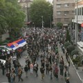 BLOG UŽIVO Studentska kolona stigla pred RTS: Akademci upozoravaju da je javni servis isekao snimak današnjeg incidenta kod…