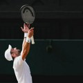 Novak oborio rekord na Vimbldonu, ali potera za Federerom nije gotova