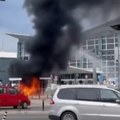 Okončana drama ispred Aerodroma Nikola Tesla: Vatrogasci ugasili požar na automobilu, poznato da li u incidentu ima povređenih…