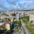 Novi skandal u Prištini: Zgrada vlade privremenih institucija samouprave osvetljena u bojama tzv. OVK