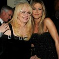 Rediteljka tvrdi da ju je Dženifer Aniston ponizila na setu: 18+ poklon šokirao celu ekipu