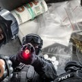 Smrt spakovana u kesicu! Droga jezivog kvaliteta stigla u Srbiju: Dileri stavljaju gips i kreč da dobiju na masi, a ovo su sve…
