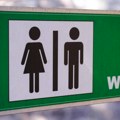 Žena naplaćivala besplatni toalet, zaradila je neverovatnu sumu: Otkrili je slučajno