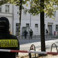 На синагогу у Берлину бачени молотовљеви коктели; Шолц осудио напад