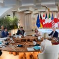 Počinje sastanak G7 u luksuznom italijanskom rizortu, deo snaga reda na kruzeru